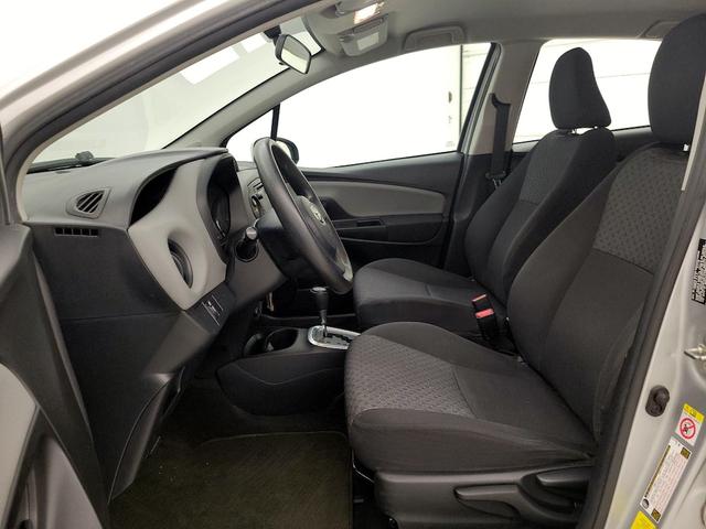 Photo of 2016 Silver Toyota Yaris