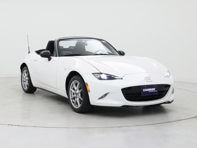 Photo of 2016 White Mazda MX-5 Miata