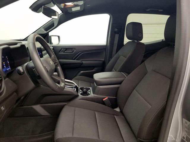 Photo of 2023 Gray Chevrolet Colorado