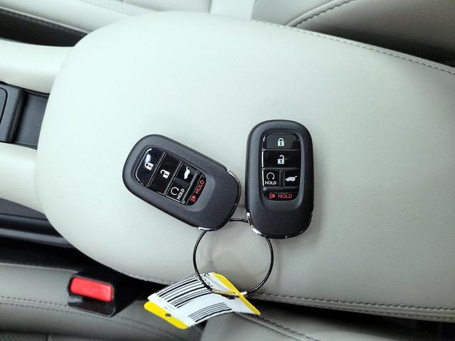 Photo of 2024 Gray Honda HR-V