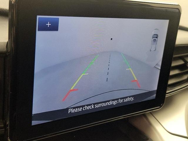 Photo of 2022 Black Ford Explorer