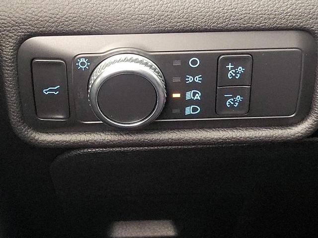 Photo of 2022 Black Ford Explorer