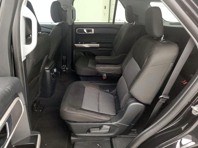 Photo of 2022 Black Ford Explorer