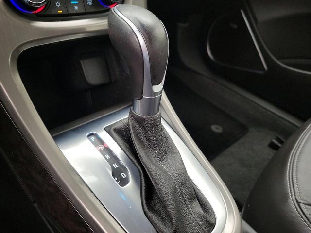 Photo of 2016 White Buick Verano