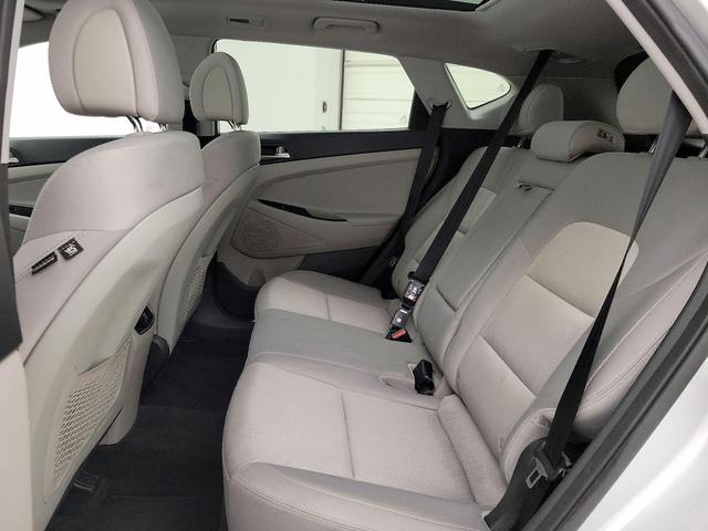 Photo of 2018 Silver Hyundai TUCSON