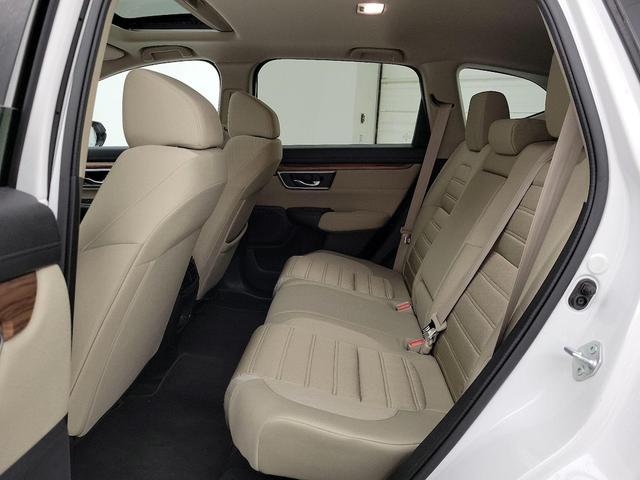 Photo of 2021 White Honda CR-V