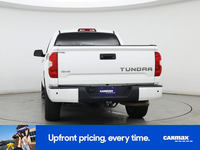 Photo of 2018 White Toyota Tundra