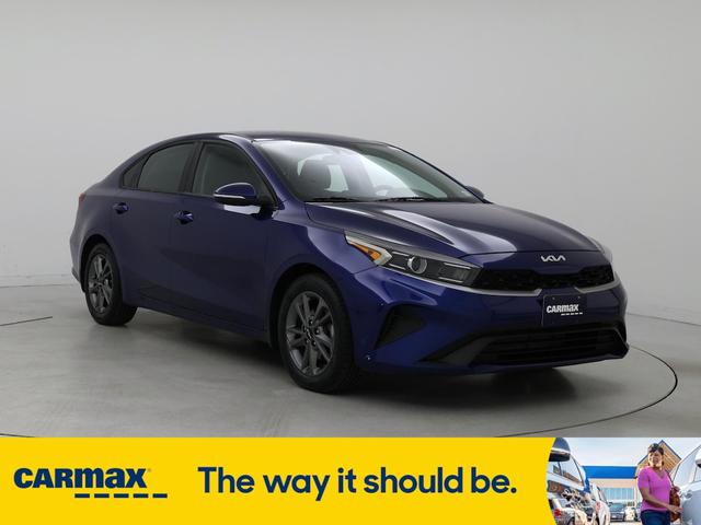 Photo of 2022 Blue Kia Forte