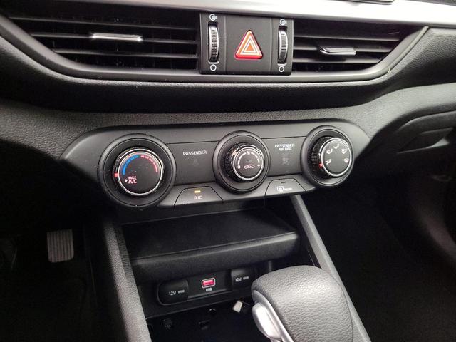 Photo of 2022 Blue Kia Forte