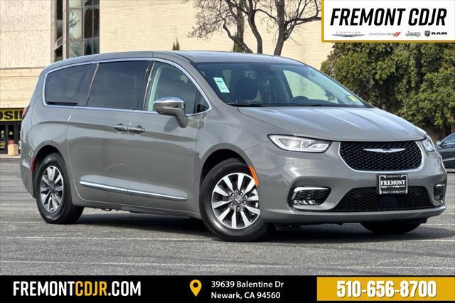 2022 Chrysler Pacifica Hybrid