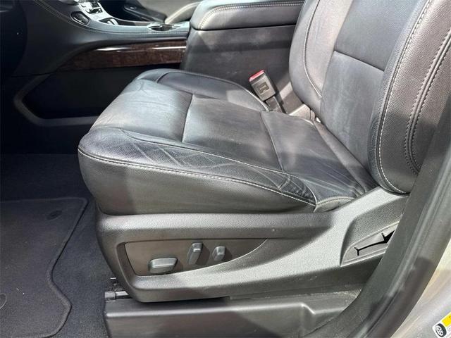 Photo of 2019 Silver Ice Metallic Chevrolet Suburban
