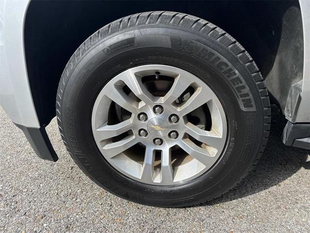 Photo of 2019 Silver Ice Metallic Chevrolet Suburban
