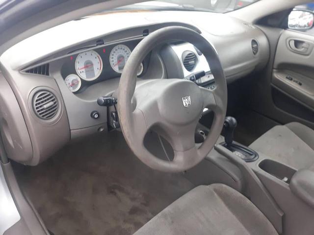 Photo of 2004 Silver Dodge Stratus