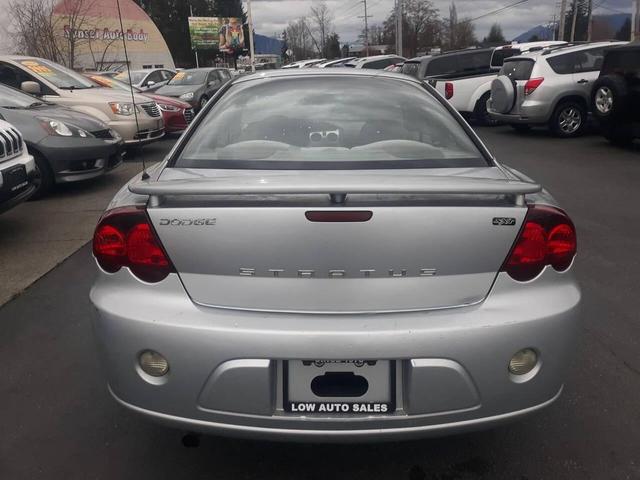 Photo of 2004 Silver Dodge Stratus