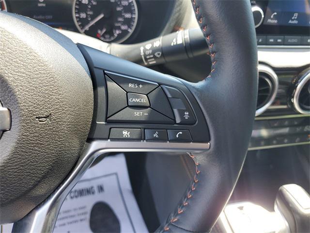 Photo of 2023 Electric Blue Metallic/Super Black Nissan Sentra