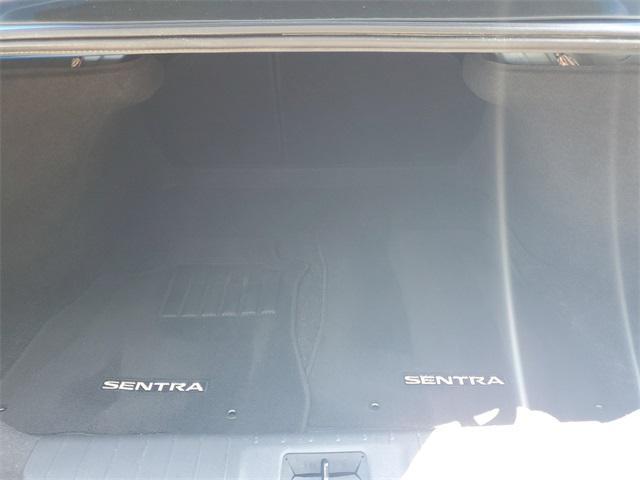 Photo of 2023 Electric Blue Metallic/Super Black Nissan Sentra