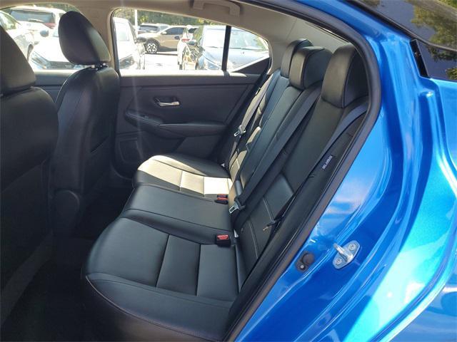 Photo of 2023 Electric Blue Metallic/Super Black Nissan Sentra