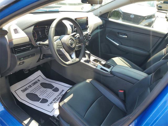 Photo of 2023 Electric Blue Metallic/Super Black Nissan Sentra