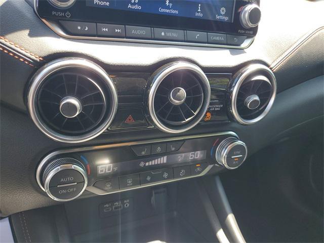 Photo of 2023 Electric Blue Metallic/Super Black Nissan Sentra