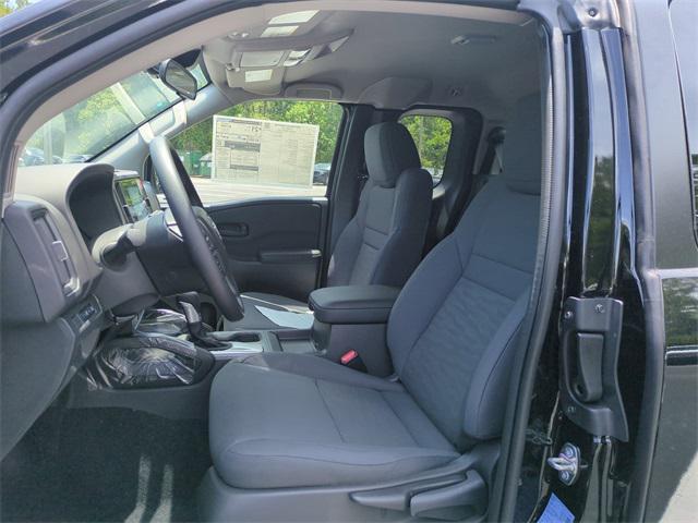 Photo of 2025 Super Black Nissan Frontier