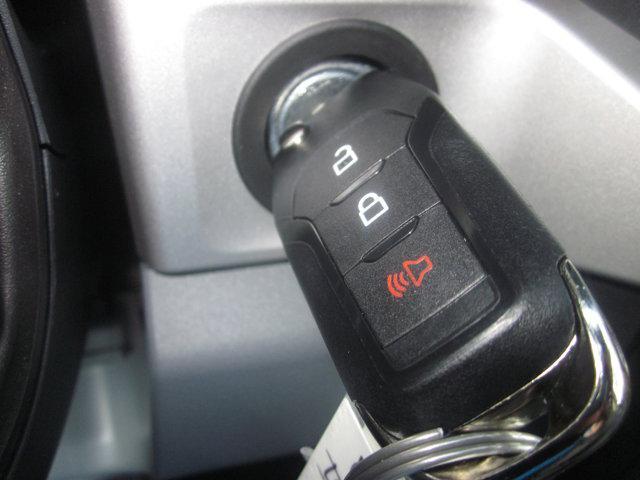 Photo of 2026 Oxford White Ford F-350