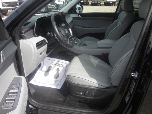 Photo of 2025 Abyss Black Pearl Hyundai PALISADE