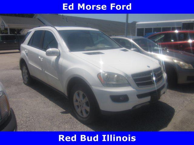 Photo of 2007 Alabaster White Mercedes-Benz M-Class