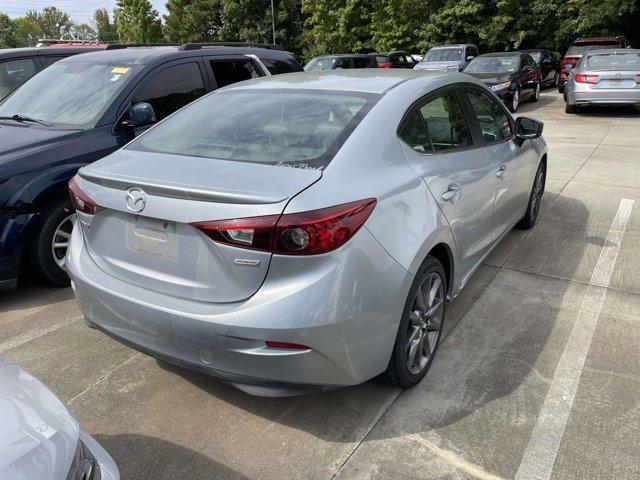 Photo of 2018 Sonic Silver Metallic Mazda Mazda3