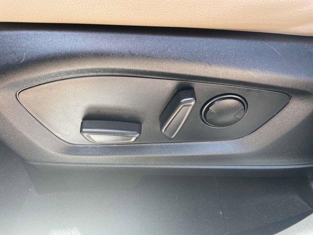 Photo of 2022 Carbonized Gray Metallic Ford Explorer