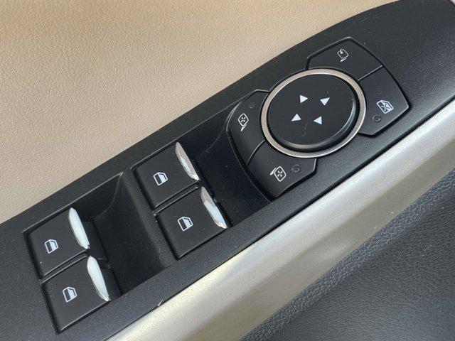 Photo of 2022 Carbonized Gray Metallic Ford Explorer