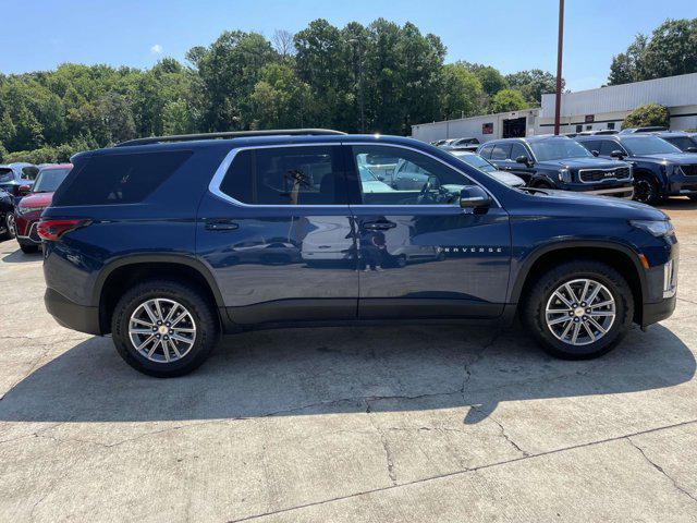 Photo of 2022 Northsky Blue Metallic Chevrolet Traverse