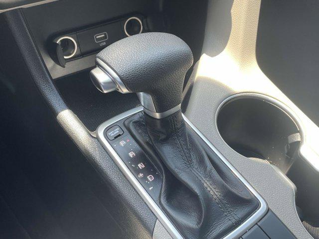 Photo of 2022 Pacific Blue Kia Sportage
