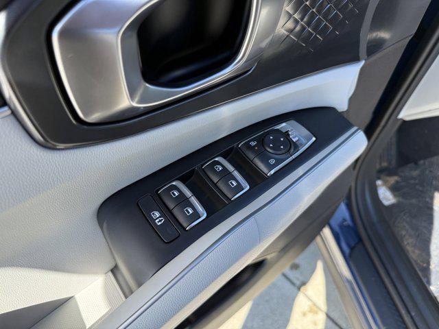 Photo of 2025 Midnight Lake Blue Kia Sorento