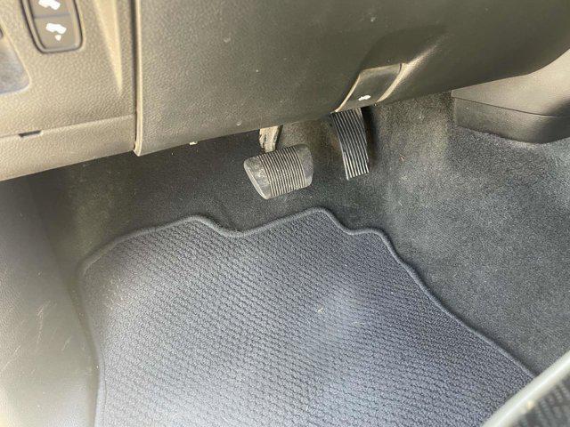 Photo of 2023 Bright White Clearcoat RAM 1500