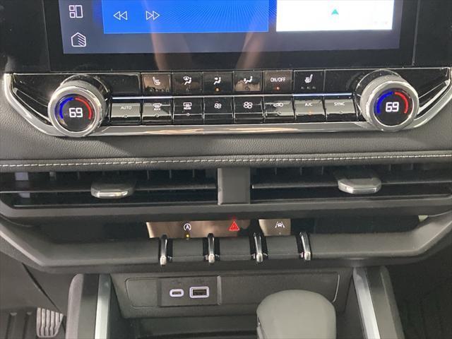 Photo of 2025 Radiant Red Tintcoat Chevrolet Colorado