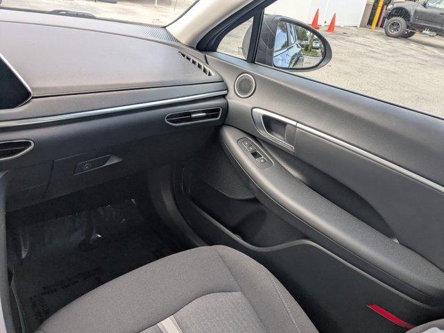 Photo of 2022 Portofino Gray Hyundai SONATA Hybrid