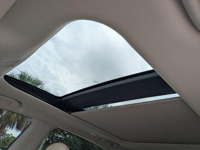 Photo of 2020 White Nissan Murano