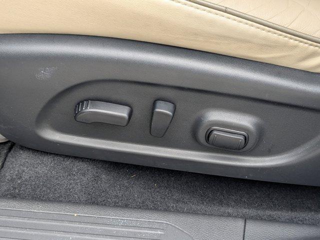 Photo of 2020 White Nissan Murano