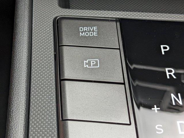 Photo of 2025 Black Hyundai ELANTRA