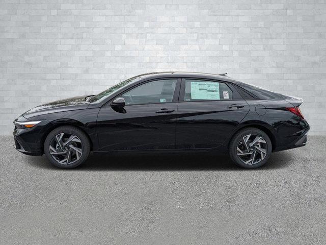 Photo of 2025 Black Hyundai ELANTRA