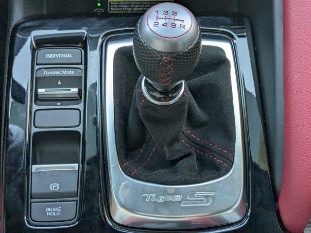 Photo of 2024 Platinum White Pearl Acura Integra