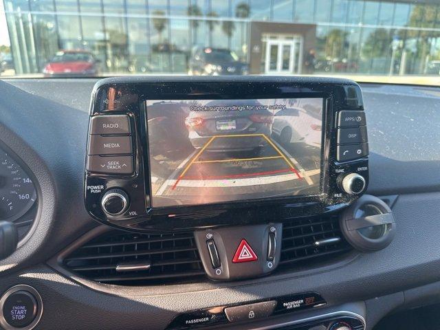Photo of 2018 Black Noir Pearl Hyundai Elantra GT
