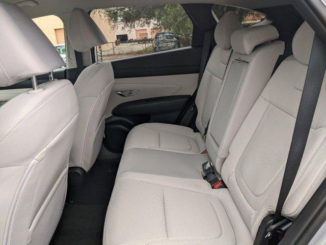 Photo of 2025 Pearl Hyundai TUCSON Hybrid
