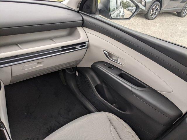 Photo of 2025 Pearl Hyundai TUCSON Hybrid