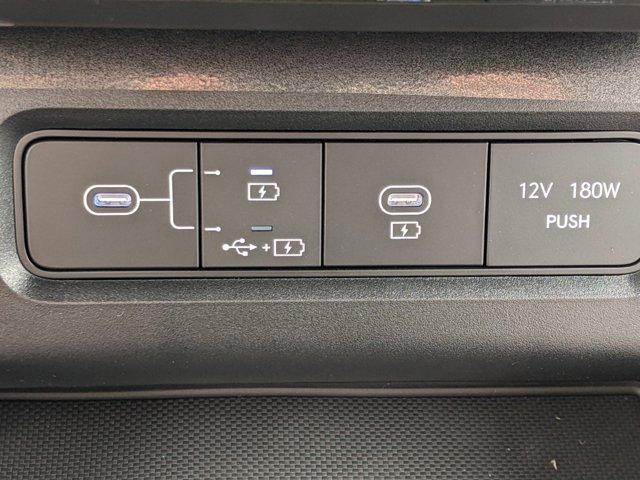 Photo of 2025 Pearl Hyundai TUCSON Hybrid