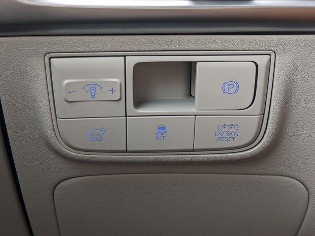 Photo of 2025 Pearl Hyundai TUCSON Hybrid