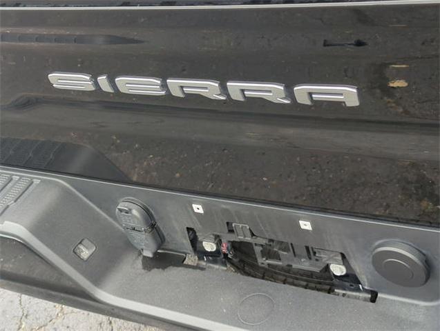 Photo of 2022 Onyx Black GMC Sierra 1500