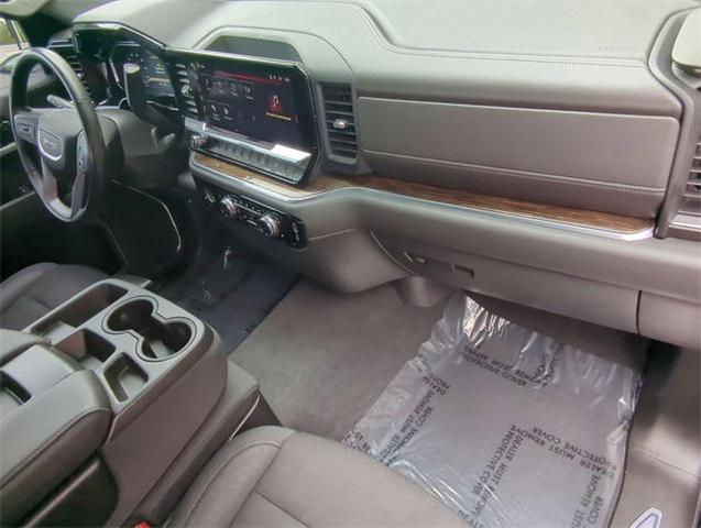 Photo of 2022 Onyx Black GMC Sierra 1500