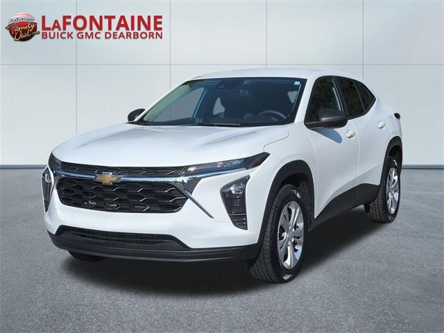 Photo of 2024 Summit White Chevrolet Trax
