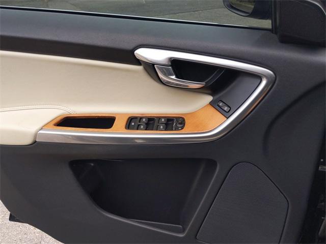 Photo of 2015 Black Stone Volvo XC60